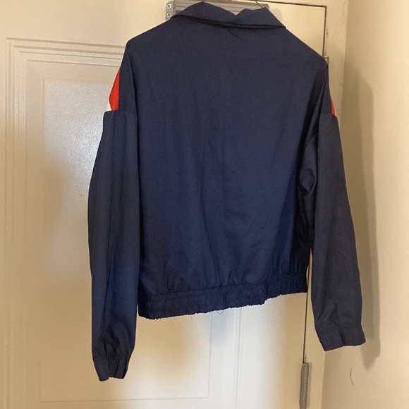 Red white and blue pull over jacket - Picture 2 of 2